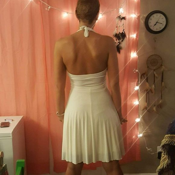 White Marilyn Monroe Dress handmade stretch fabric medium 6 to 8 - Picture 3 of 4